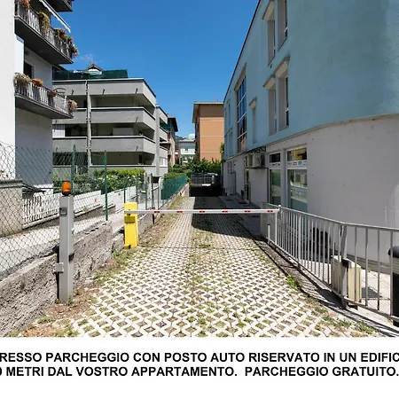 아파트 Al Ponte Adiacente Al Parco, Vicino All'ospedale E Centro *