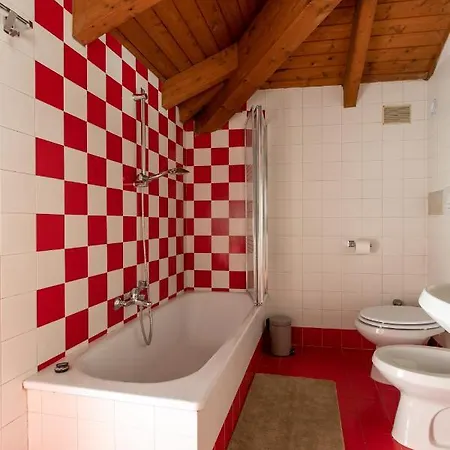 Al Ponte Adiacente Al Parco, Vicino All'ospedale E Centro ترينتو