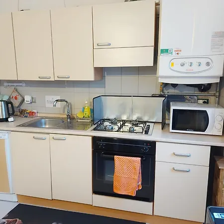 Al Ponte Adiacente Al Parco, Vicino All'ospedale E Centro *