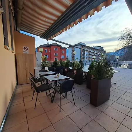 アパート Al Ponte Adiacente Al Parco, Vicino All'ospedale E Centro トレント