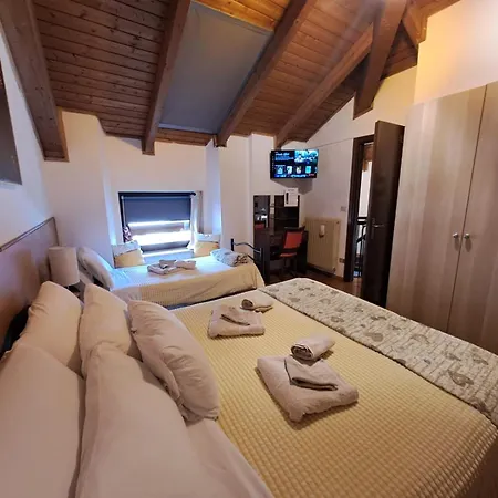 Al Ponte Adiacente Al Parco, Vicino All'ospedale E Centro