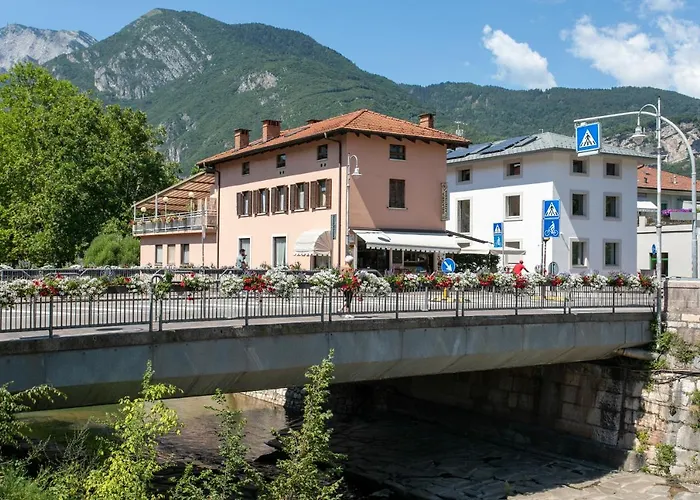 Al Ponte Adiacente Al Parco, Vicino All'ospedale E Centro Apartament *