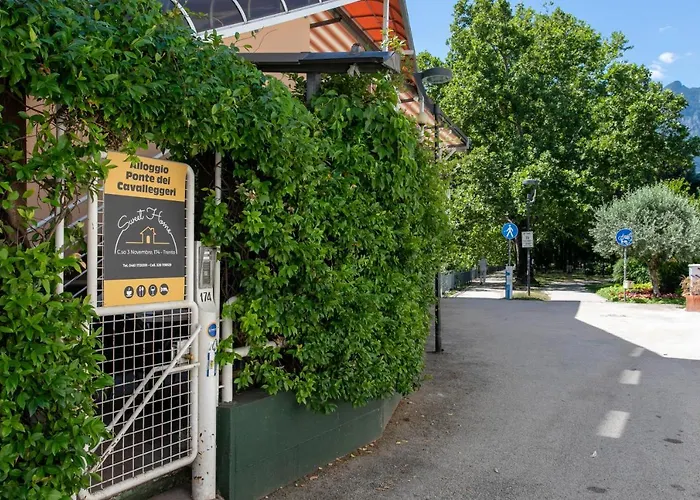 Al Ponte Adiacente Al Parco, Vicino All'ospedale E Centro アパート *