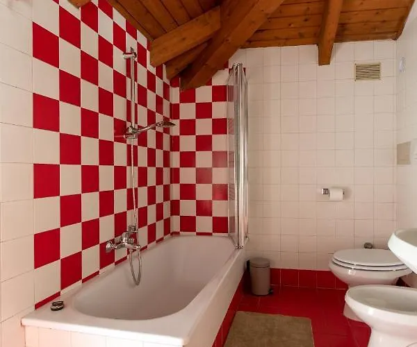 Al Ponte Adiacente Al Parco, Vicino All'ospedale E Centro トレント