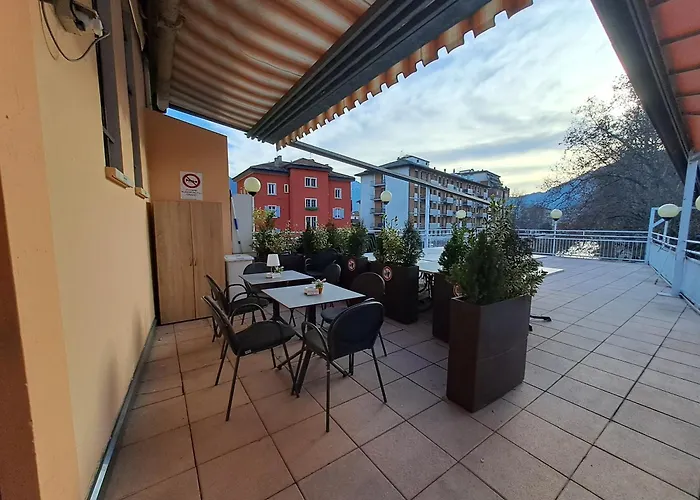 Apartament Al Ponte Adiacente Al Parco, Vicino All'ospedale E Centro Trydent